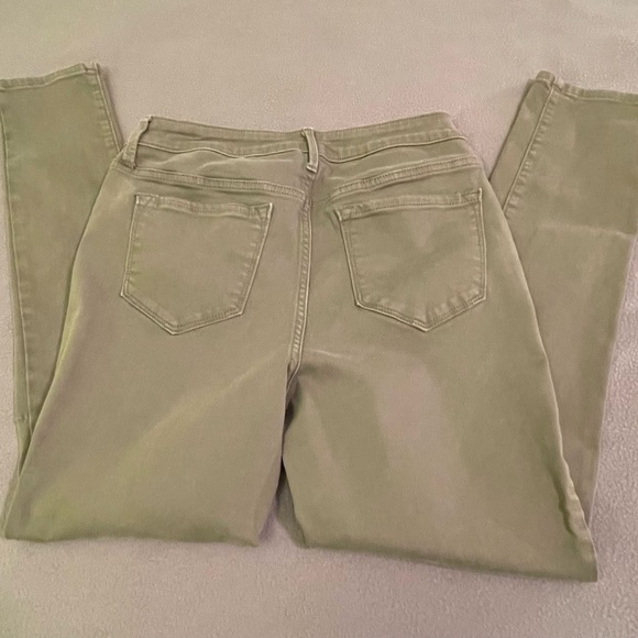 Old Navy Rockstar Mid-Rise Skinny Jeans. Olive Green. Size 10. - Picture 4 of 11